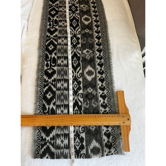 Soft Infinity loop Woolen Scarf Boho Geometric Tribal Ikat print with fringe - Picture 5 of 7